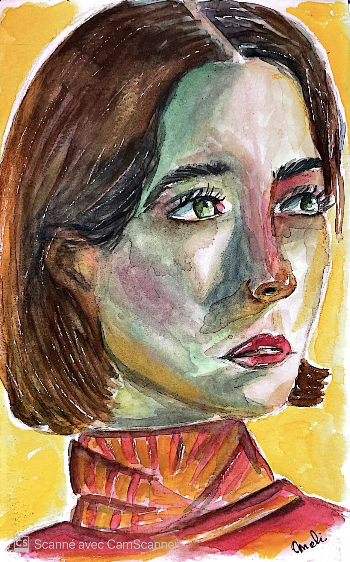 Portrait féminin aux yeux verts sur fond jaune
